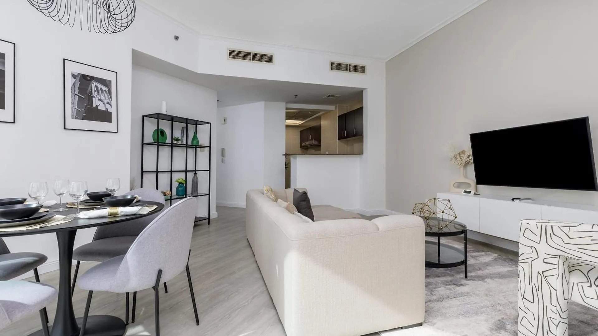 Apartman Maison Privee - Modern Urban Retreat In The Heart Of Dubai Marina Egyesült Arab Emírségek